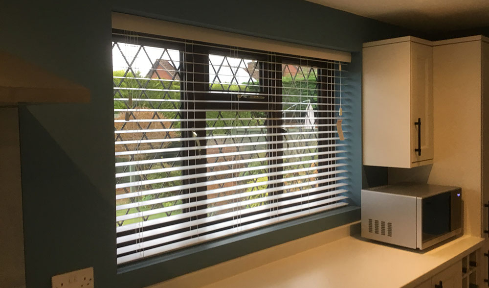buyers guide wood venetian blinds